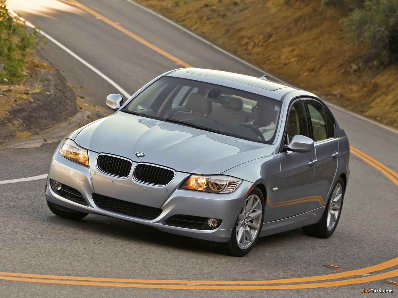 BMW 328i Sedan US-spec (E90) 2009–11 images (1280 x 960)