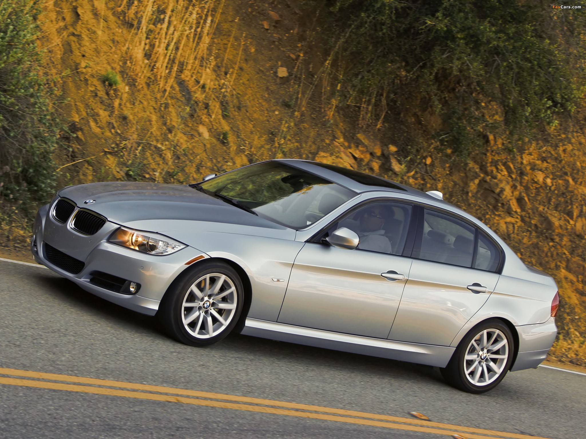 BMW 328i Sedan US-spec (E90) 2009–11 images (2048 x 1536)