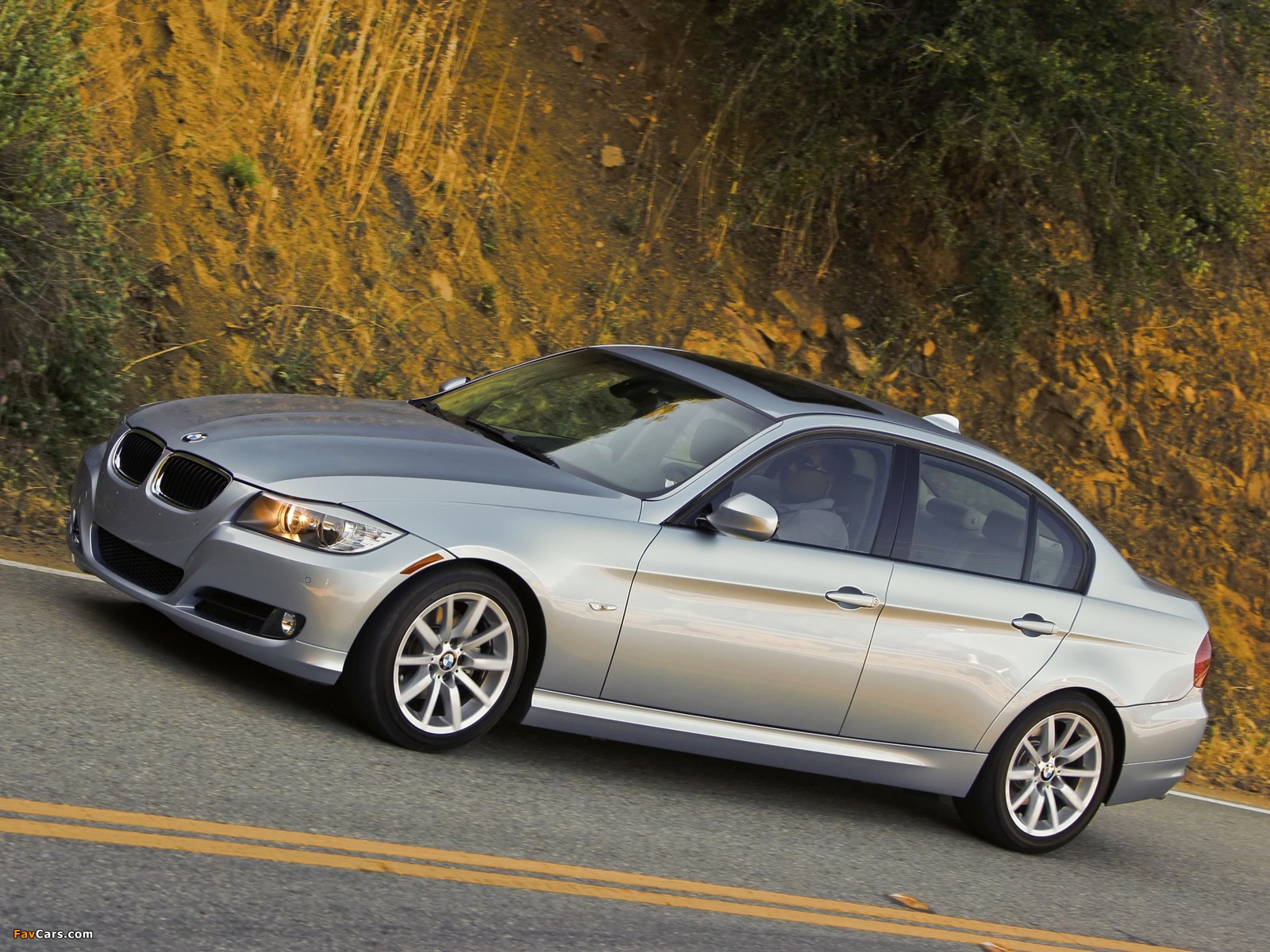 BMW 328i Sedan US-spec (E90) 2009–11 images (1600 x 1200)