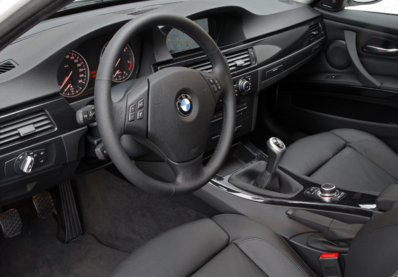 BMW 320d EfficientDynamics Edition (E90) 2009–11 photos