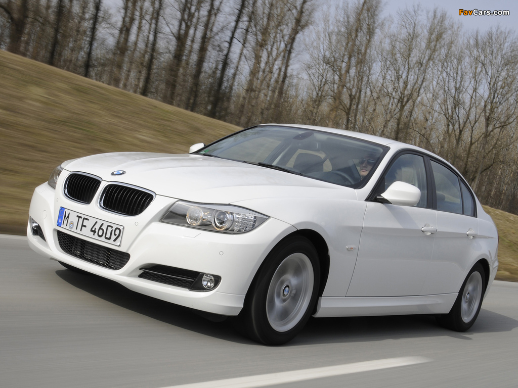 BMW 320d EfficientDynamics Edition (E90) 2009–11 photos (1024 x 768)