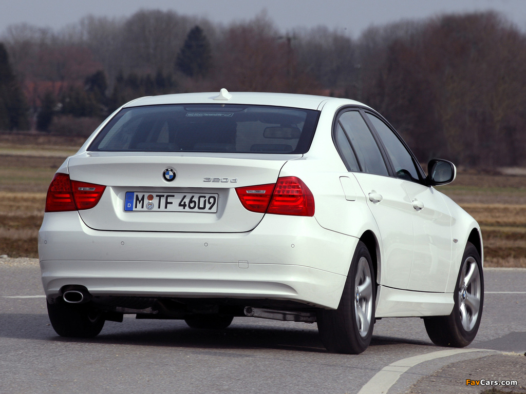 BMW 320d EfficientDynamics Edition (E90) 2009–11 pictures (1024 x 768)