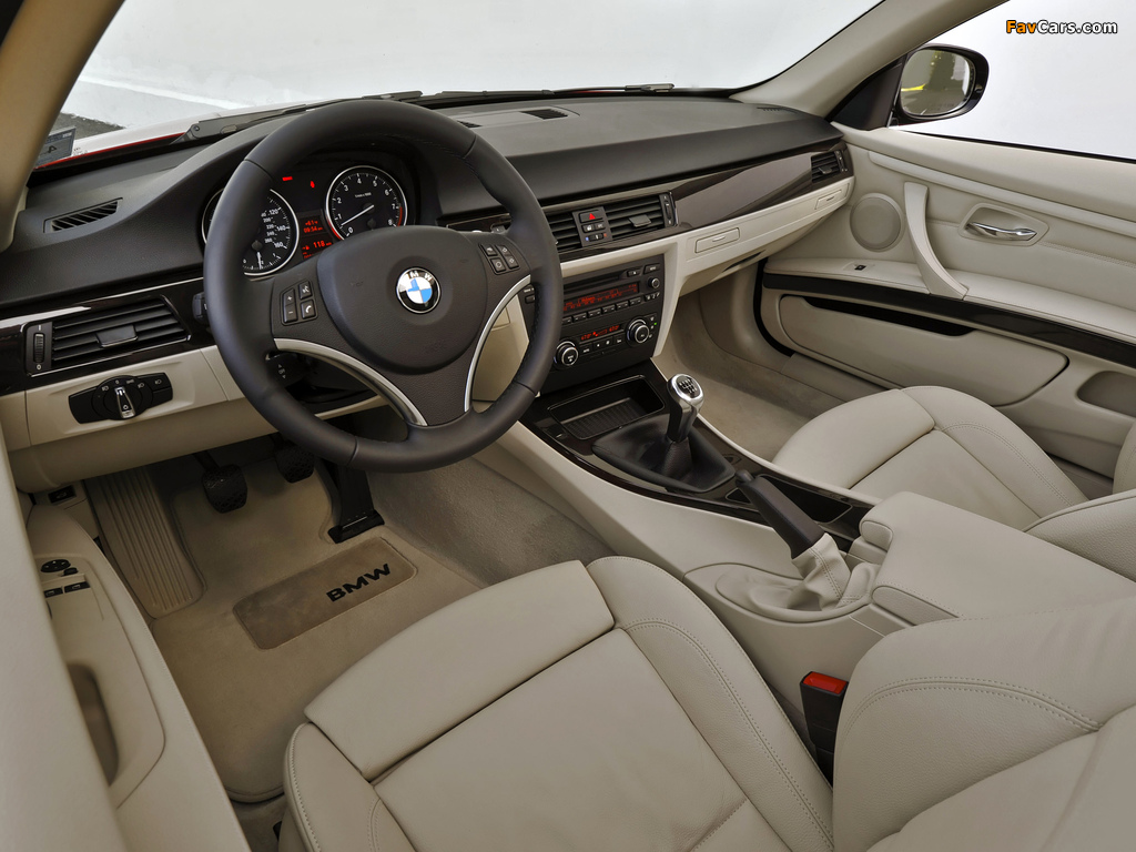 BMW 335i Coupe US-spec (E92) 2010 images (1024 x 768)