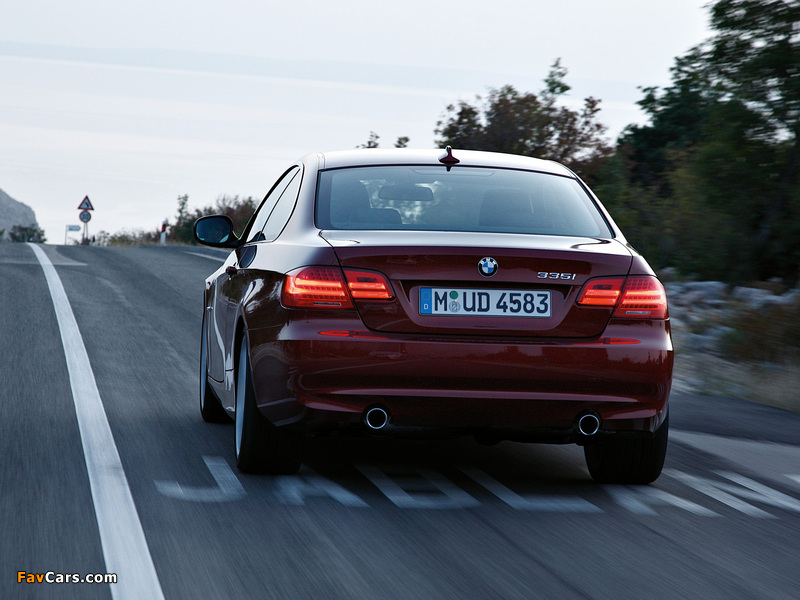 BMW 335i Coupe (E92) 2010 images (800 x 600)