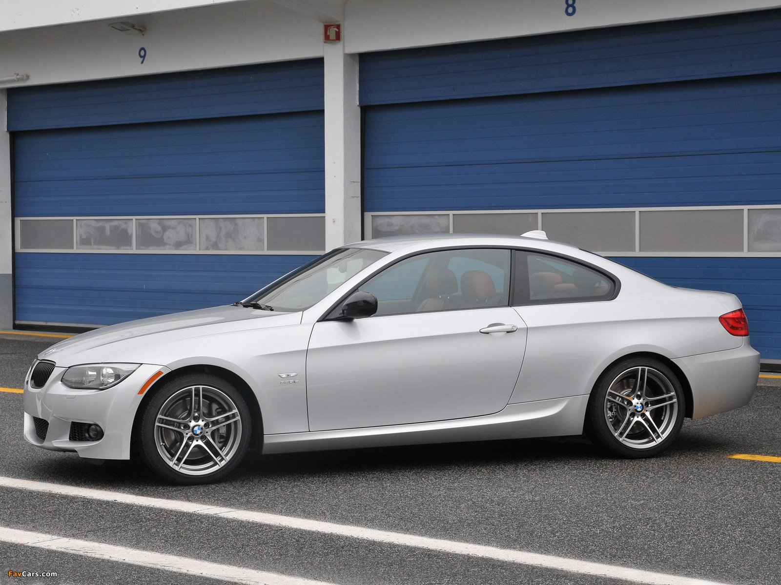 BMW 335is Coupe US-spec (E92) 2010 pictures (1600 x 1200)