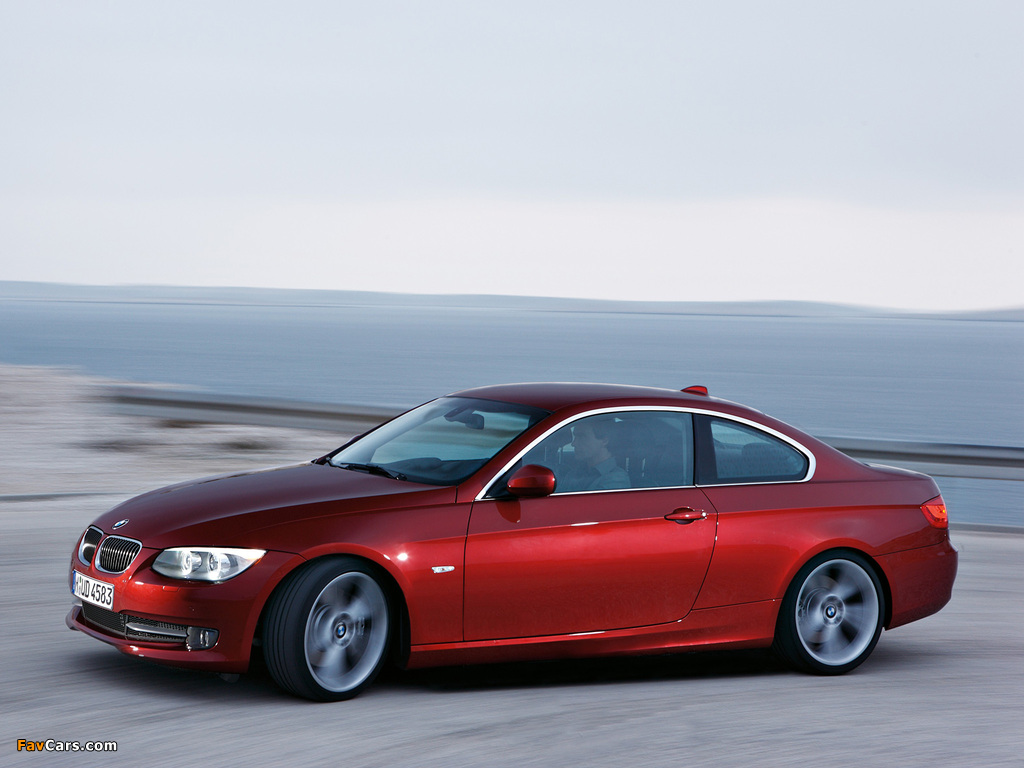 BMW 335i Coupe (E92) 2010 wallpapers (1024 x 768)