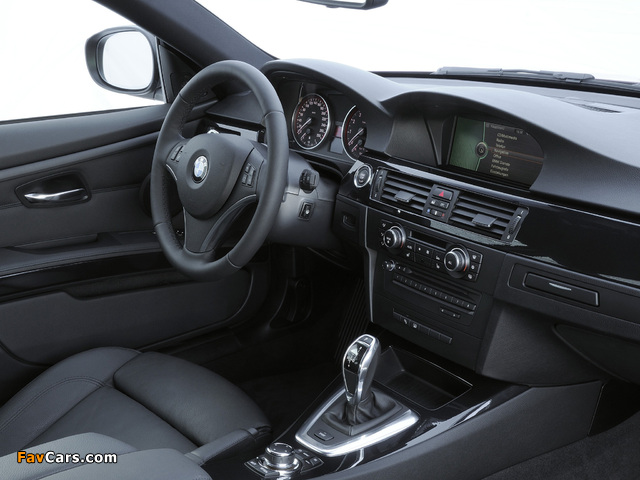 BMW 335i Coupe (E92) 2010 wallpapers (640 x 480)