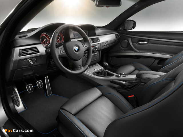BMW 325i Coupe M Sport Edition (E92) 2011 photos (640 x 480)