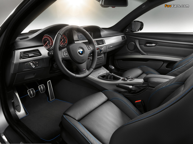 BMW 325i Coupe M Sport Edition (E92) 2011 photos (800 x 600)