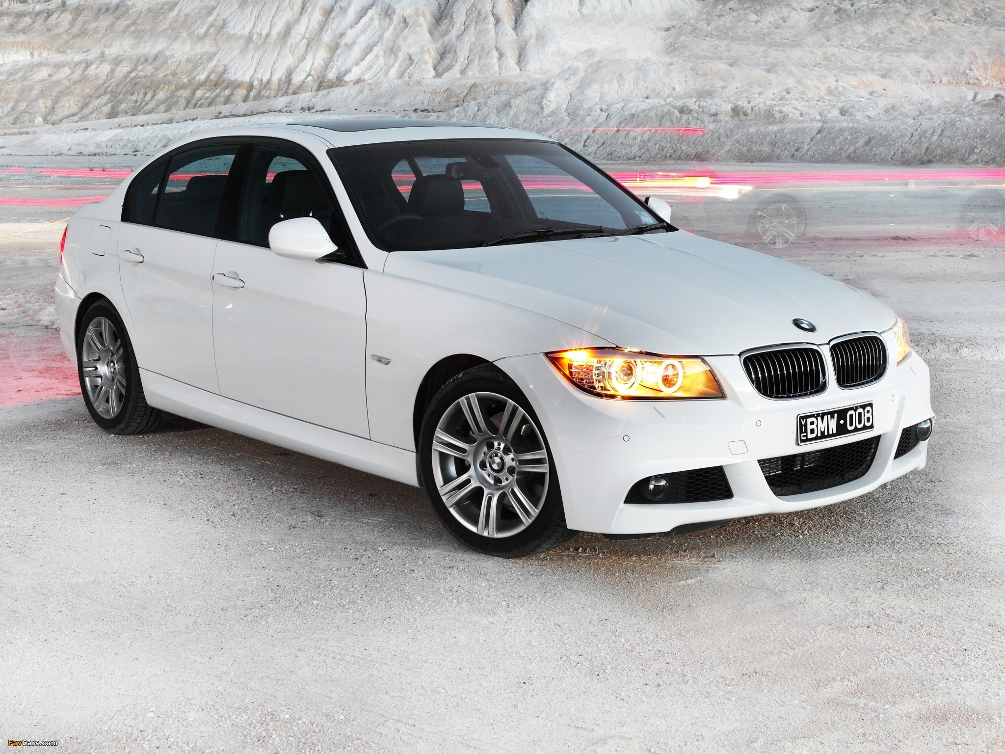 BMW 325i Sedan M Sports Package AU-spec (E90) 2011 wallpapers (2048 x 1536)