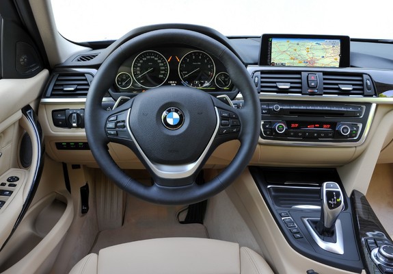 BMW 328i Touring Luxury Line (F31) 2012 images