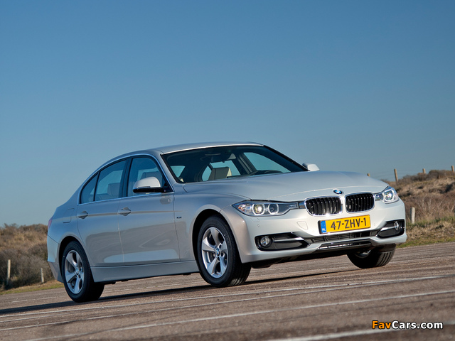 BMW 320i Sedan Sport Line (F30) 2012 images (640 x 480)