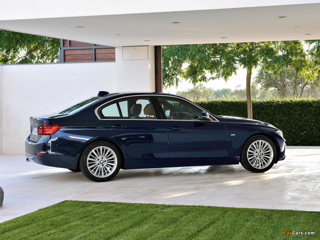 BMW 328i Sedan Luxury Line (F30) 2012 photos (1024 x 768)