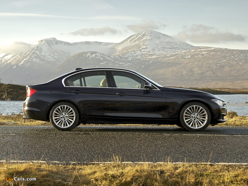 BMW 335i Sedan Luxury Line UK-spec (F30) 2012 photos (800 x 600)