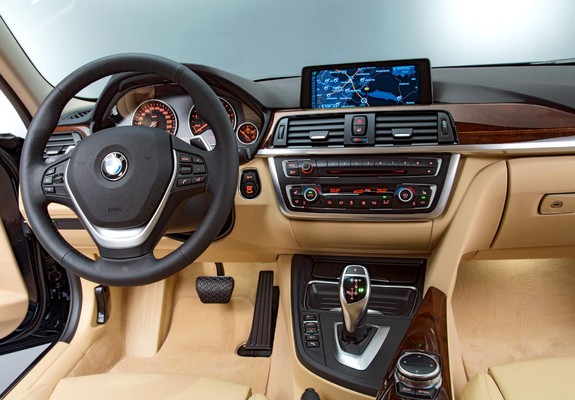 BMW 320i Sedan Luxury Line (F30) 2012 photos