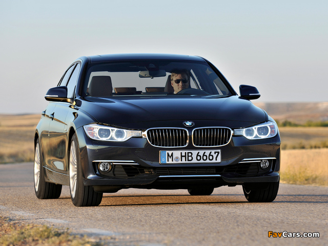 BMW 328i Sedan Luxury Line (F30) 2012 photos (640 x 480)