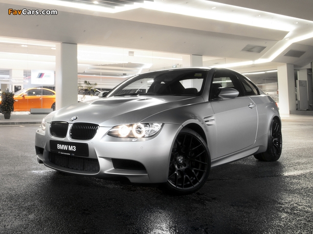 BMW M3 Coupe Competition Edition (Asian market) (E92) 2012 wallpapers (640 x 480)