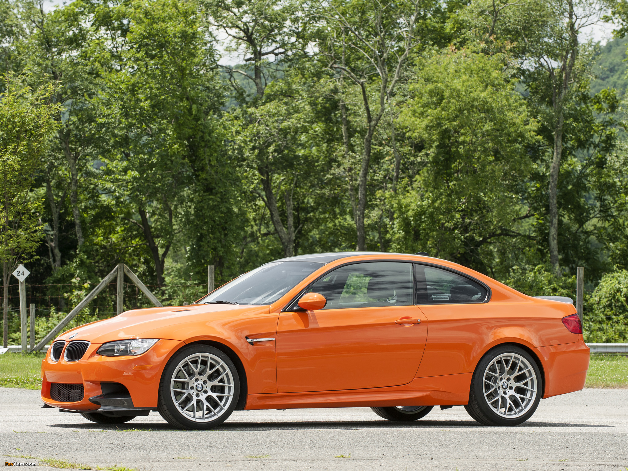 BMW M3 Coupe Lime Rock Park Edition (E92) 2012 wallpapers (2048 x 1536)
