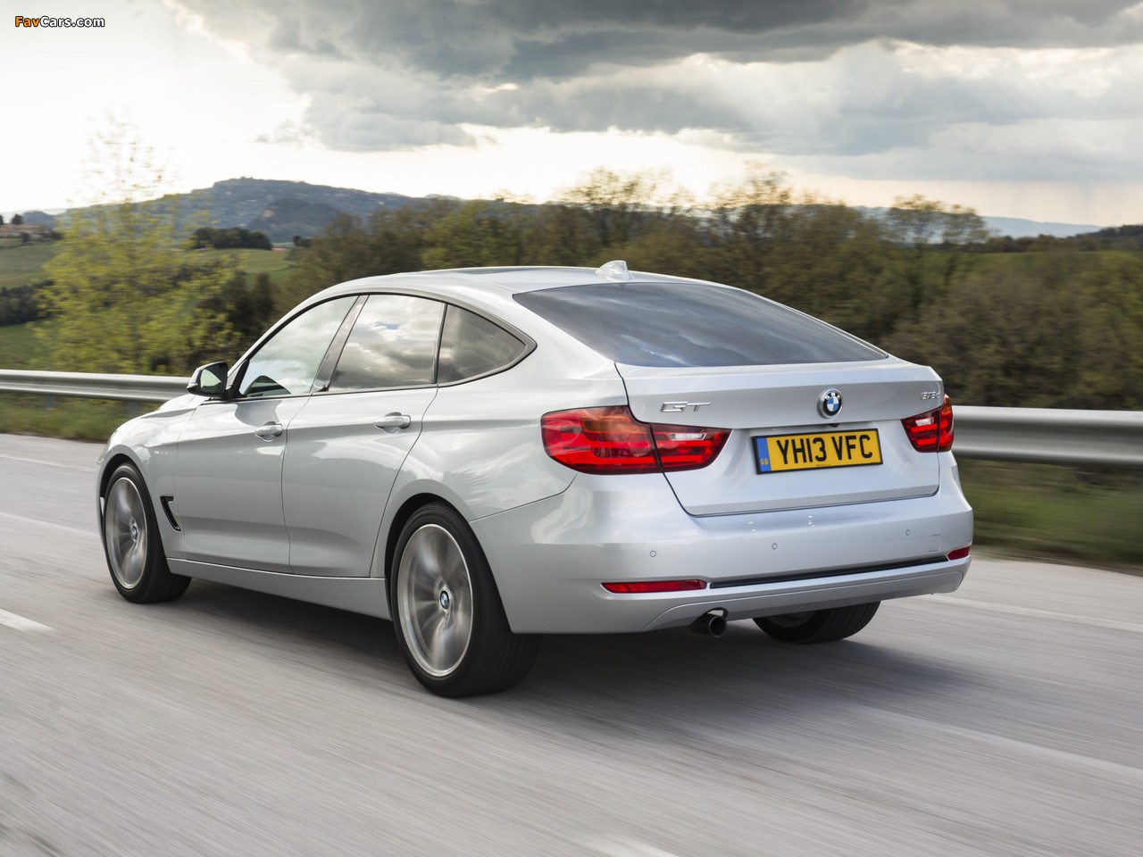 BMW 318d Gran Turismo Sport Line UK-spec (F34) 2013 images (1280 x 960)