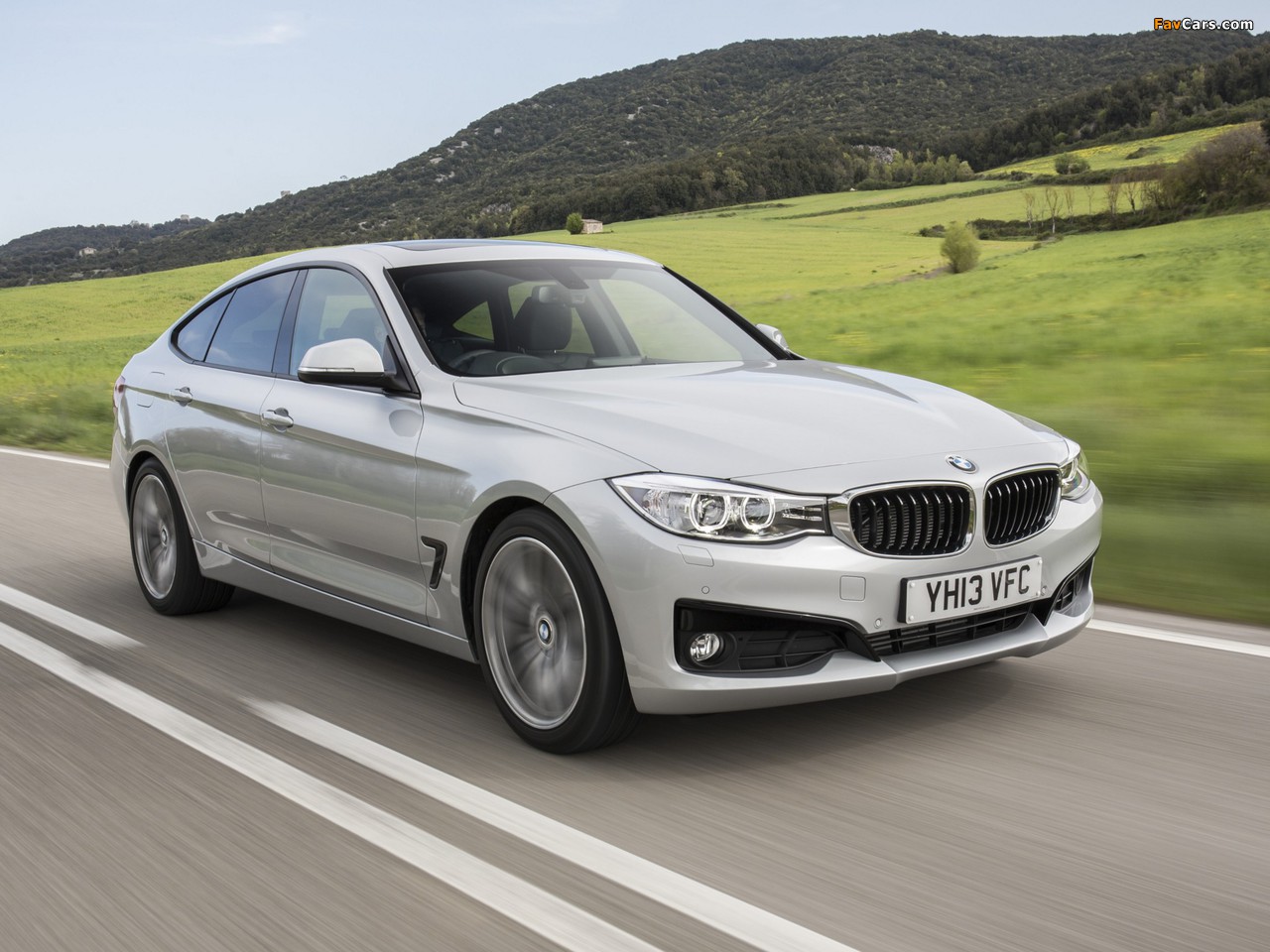 BMW 318d Gran Turismo Sport Line UK-spec (F34) 2013 photos (1280 x 960)