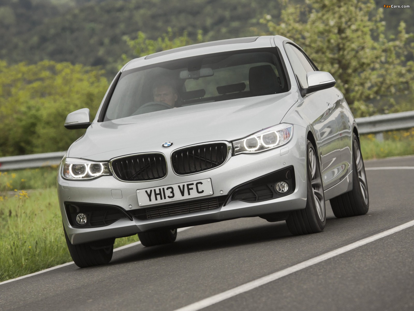 BMW 318d Gran Turismo Sport Line UK-spec (F34) 2013 pictures (1600 x 1200)