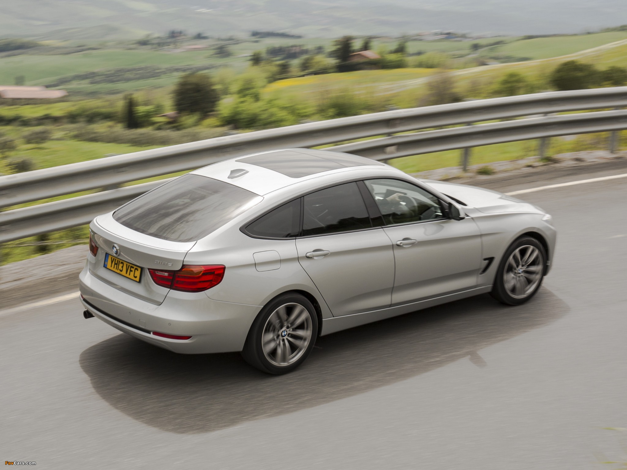 BMW 318d Gran Turismo Sport Line UK-spec (F34) 2013 wallpapers (2048 x 1536)