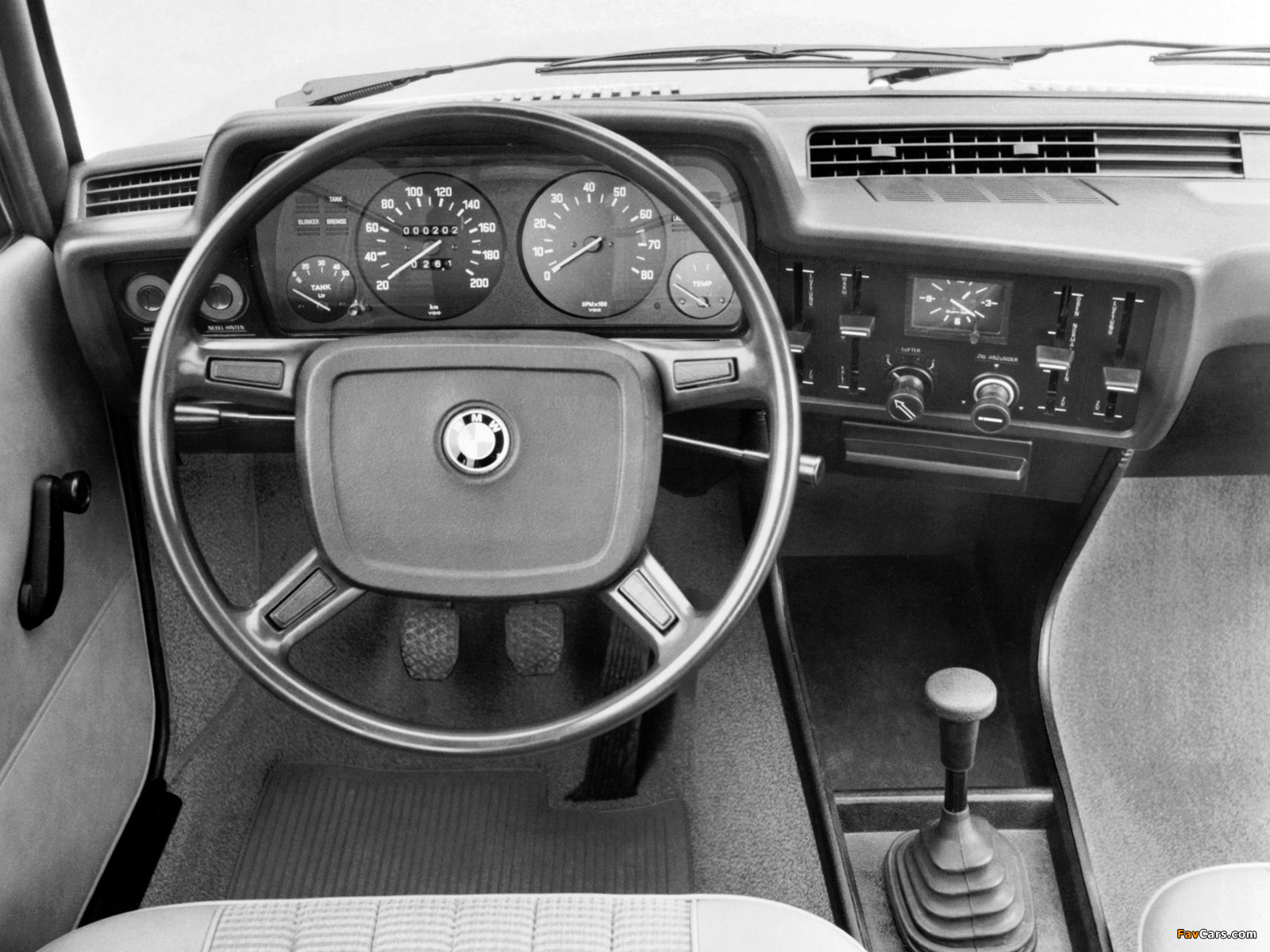 BMW 315 (E21) 1981–83 images (1600 x 1200)
