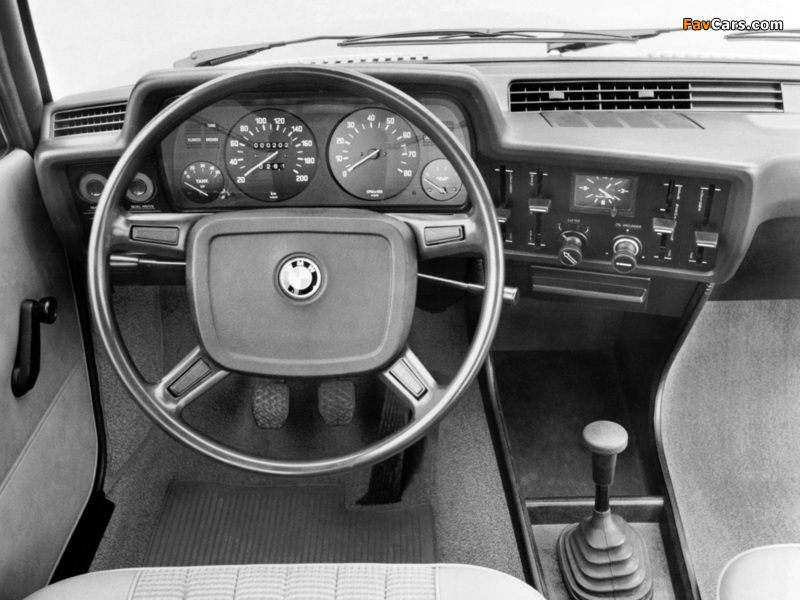 BMW 315 (E21) 1981–83 images (800 x 600)