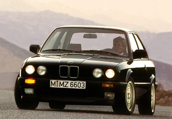 BMW 325i Coupe (E30) 1983–91 pictures