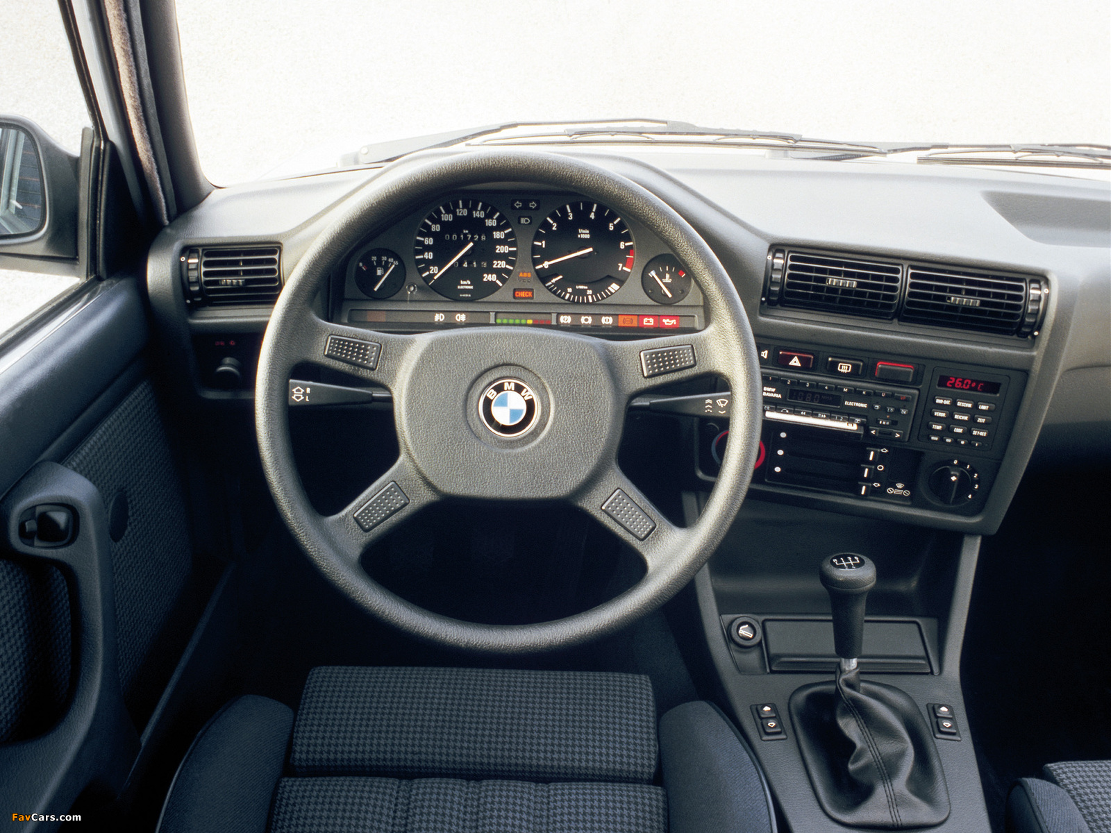 BMW 325i Coupe (E30) 1983–91 wallpapers (1600 x 1200)