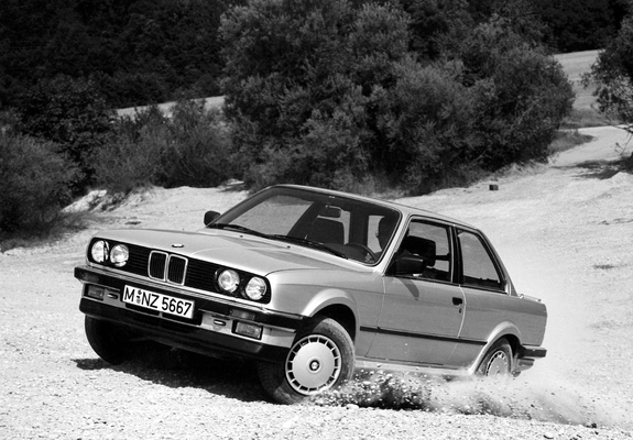 BMW 325iX Coupe (E30) 1987–91 photos