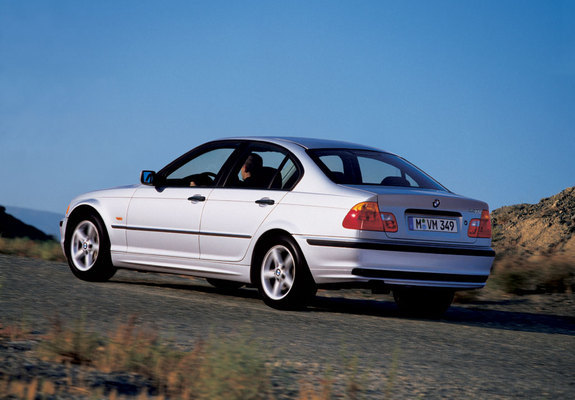 BMW 320d Sedan (E46) 1998–2001 images