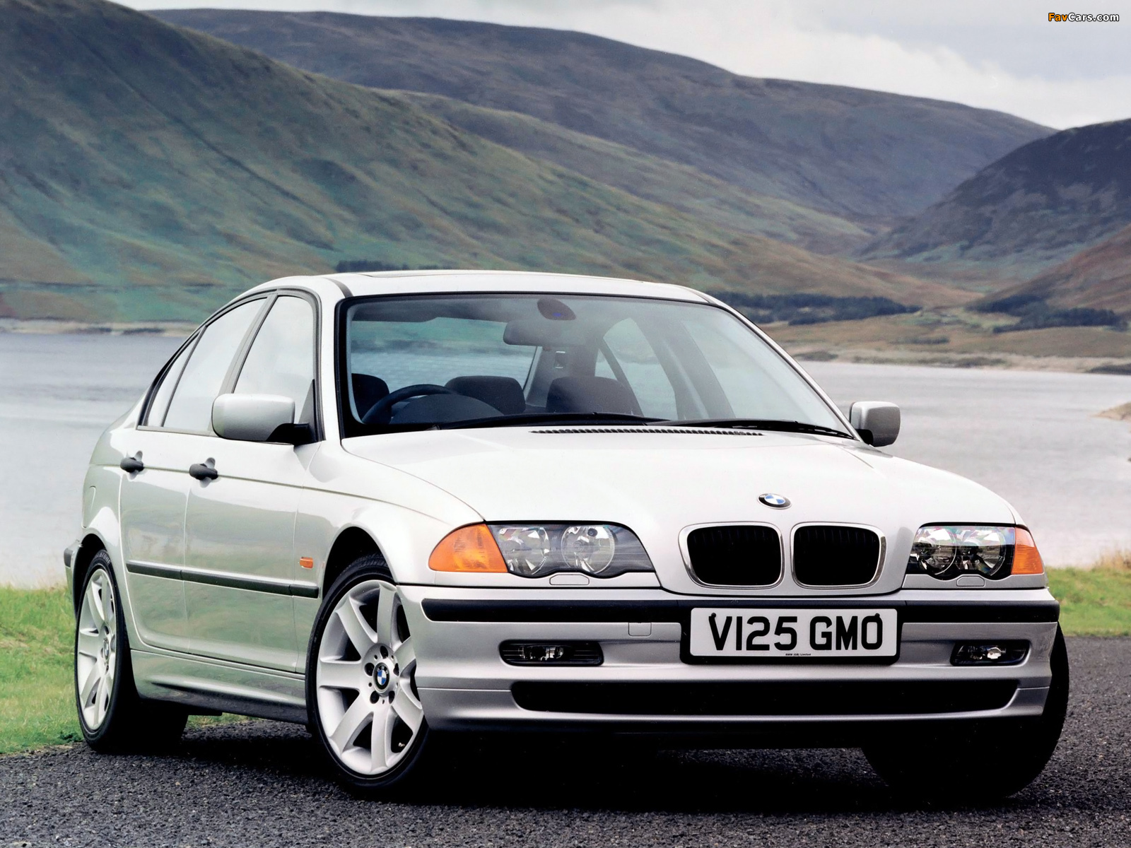 BMW 320d Sedan UK-spec (E46) 1998–2001 photos (1600 x 1200)