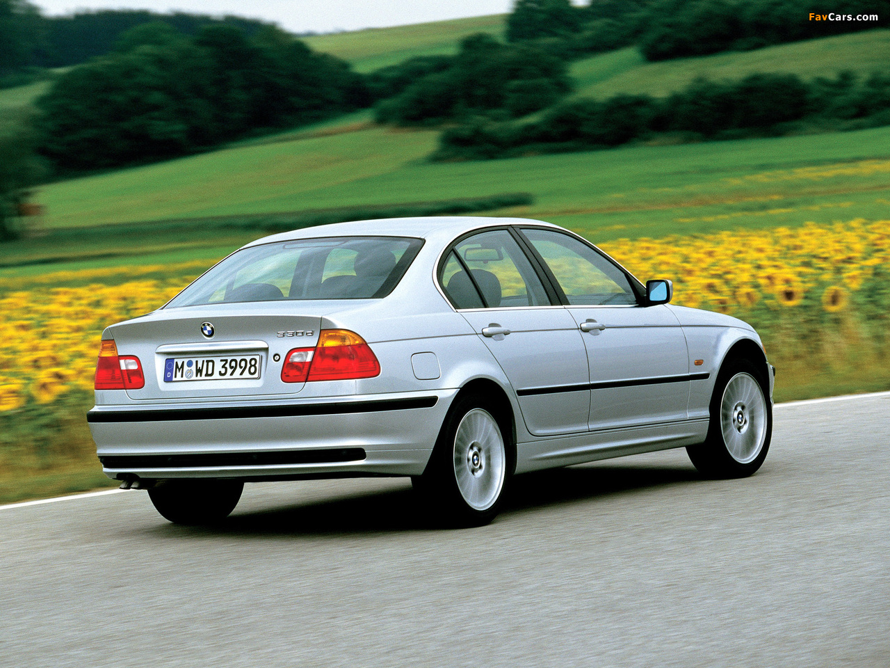 BMW 330d Sedan (E46) 1999–2001 photos (1280 x 960)