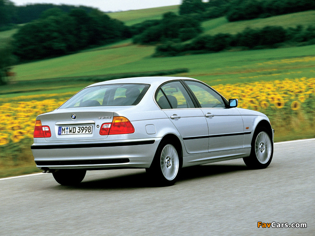 BMW 330d Sedan (E46) 1999–2001 photos (640 x 480)