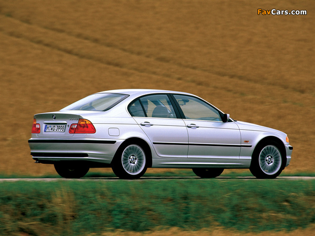 BMW 330d Sedan (E46) 1999–2001 pictures (640 x 480)