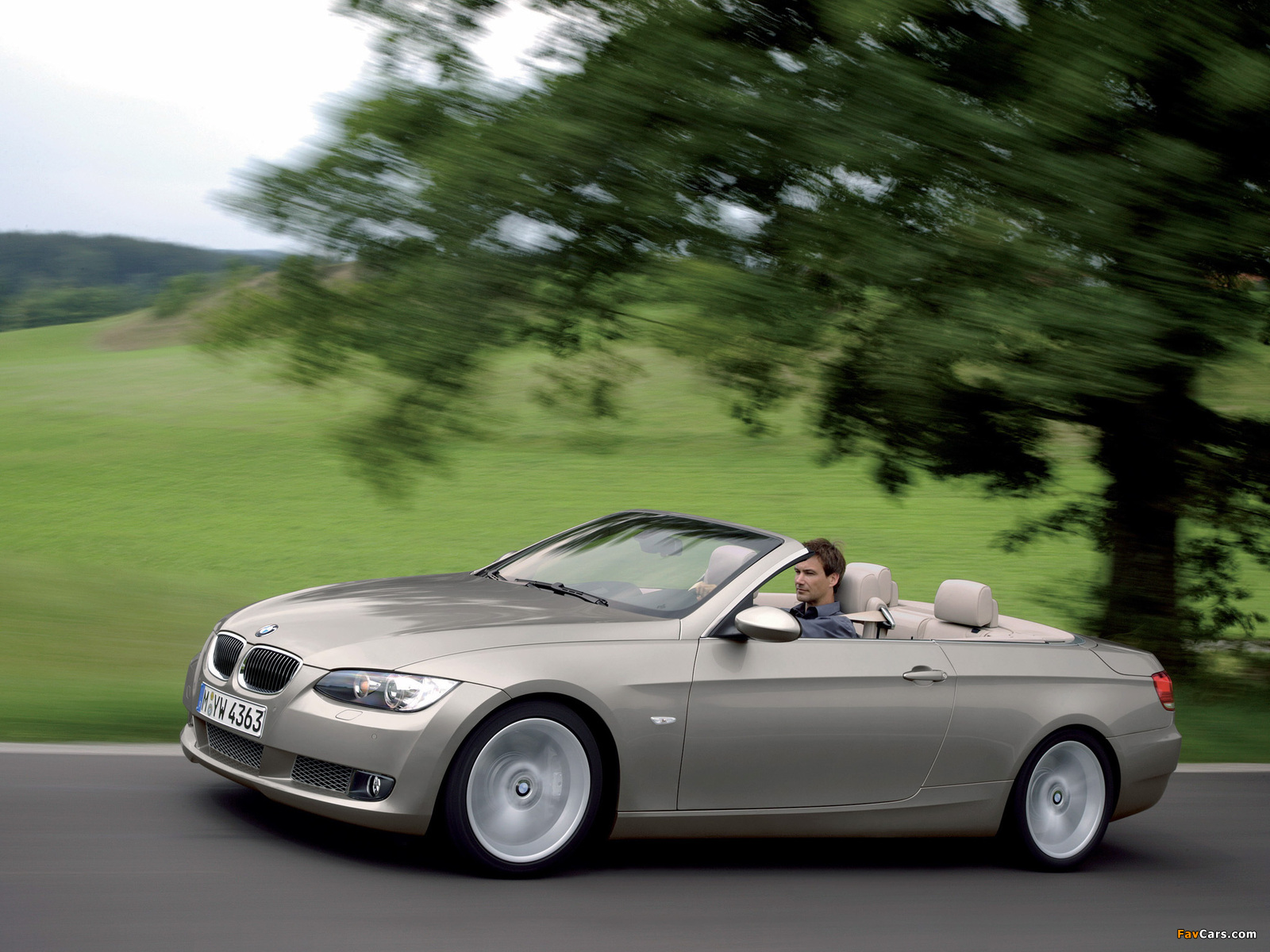 BMW 335i Cabrio (E93) 2007–10 pictures (1600 x 1200)