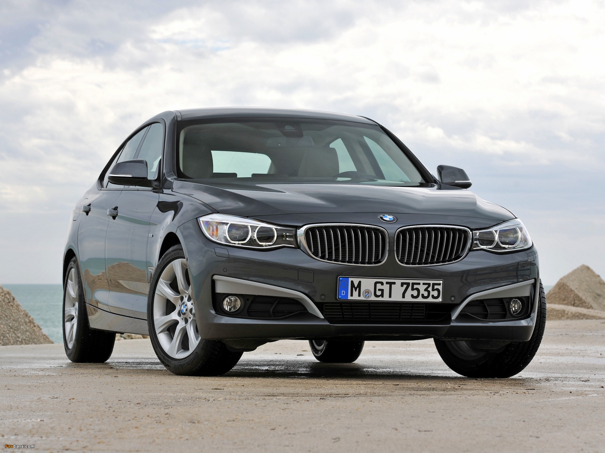 Images of BMW 320d Gran Turismo Modern Line (F34) 2013 (2048 x 1536)