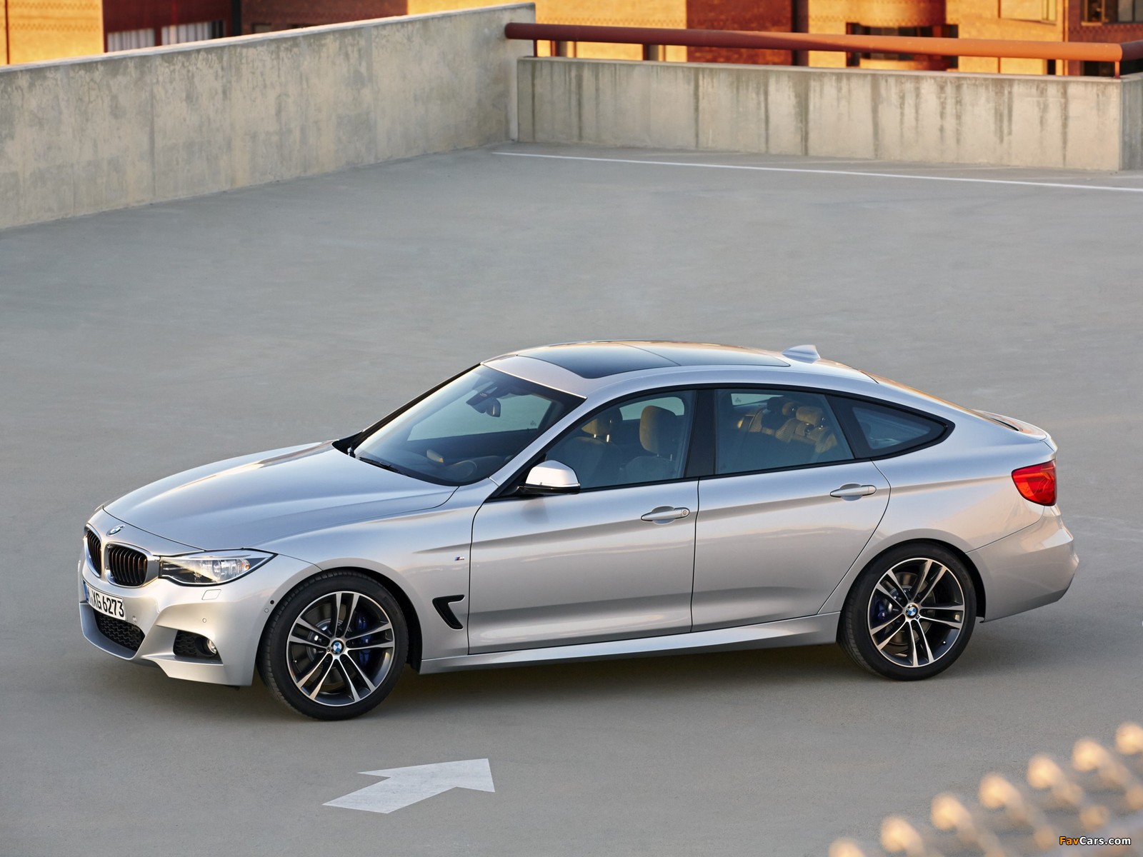 Images of BMW 335i Gran Turismo M Sports Package (F34) 2013 (1600 x 1200)