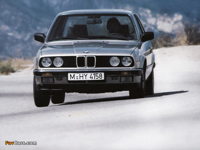 Images of BMW 323i Coupe (E30) 1983–85 (640 x 480)