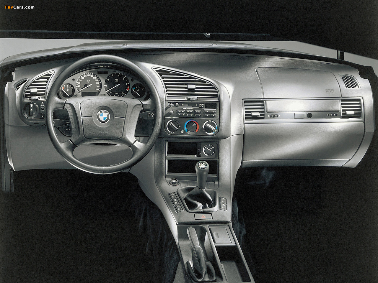 Images of BMW 3 Series Sedan (E36) 1990–98 (1280 x 960)