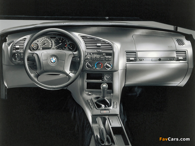 Images of BMW 3 Series Sedan (E36) 1990–98 (640 x 480)