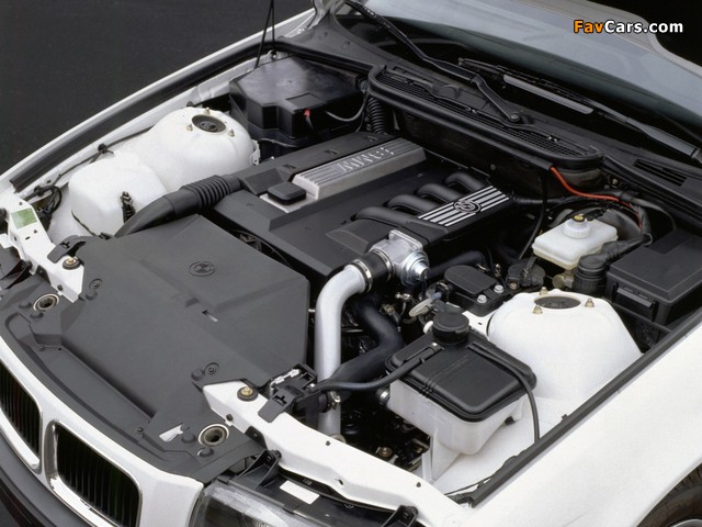 Images of BMW 318tds Sedan (E36) 1994–98 (640 x 480)