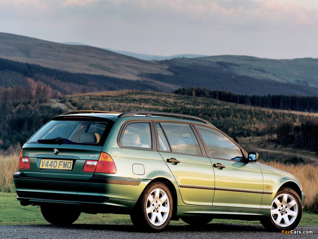 Images of BMW 318i Touring UK-spec (E46) 1998–2001 (1024 x 768)