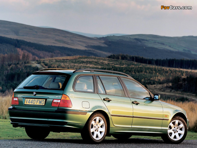 Images of BMW 318i Touring UK-spec (E46) 1998–2001 (640 x 480)