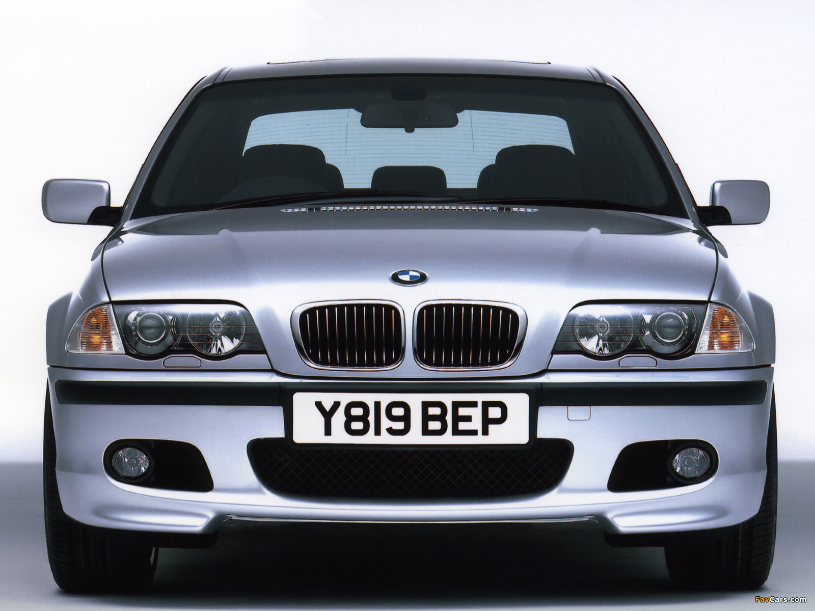 Images of BMW 330i Sport Sedan UK-spec (E46) 1998–2001 (1600 x 1200)