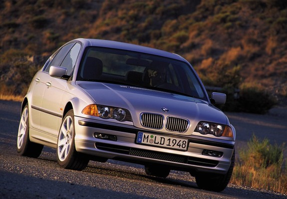 Images of BMW 328i Sedan (E46) 1998–2000