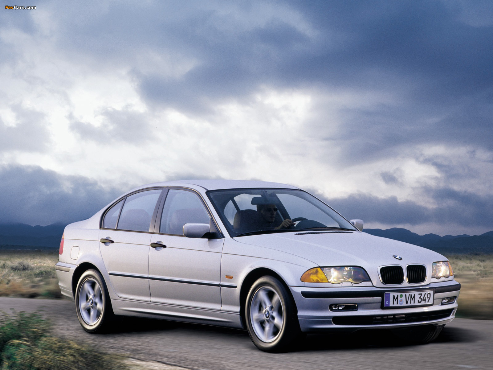Images of BMW 320d Sedan (E46) 1998–2001 (1600 x 1200)