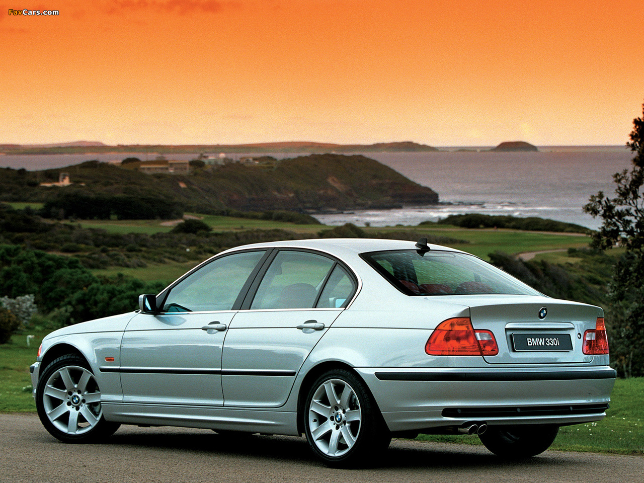 Images of BMW 330i Sedan AU-spec (E46) 2000–01 (1280 x 960)