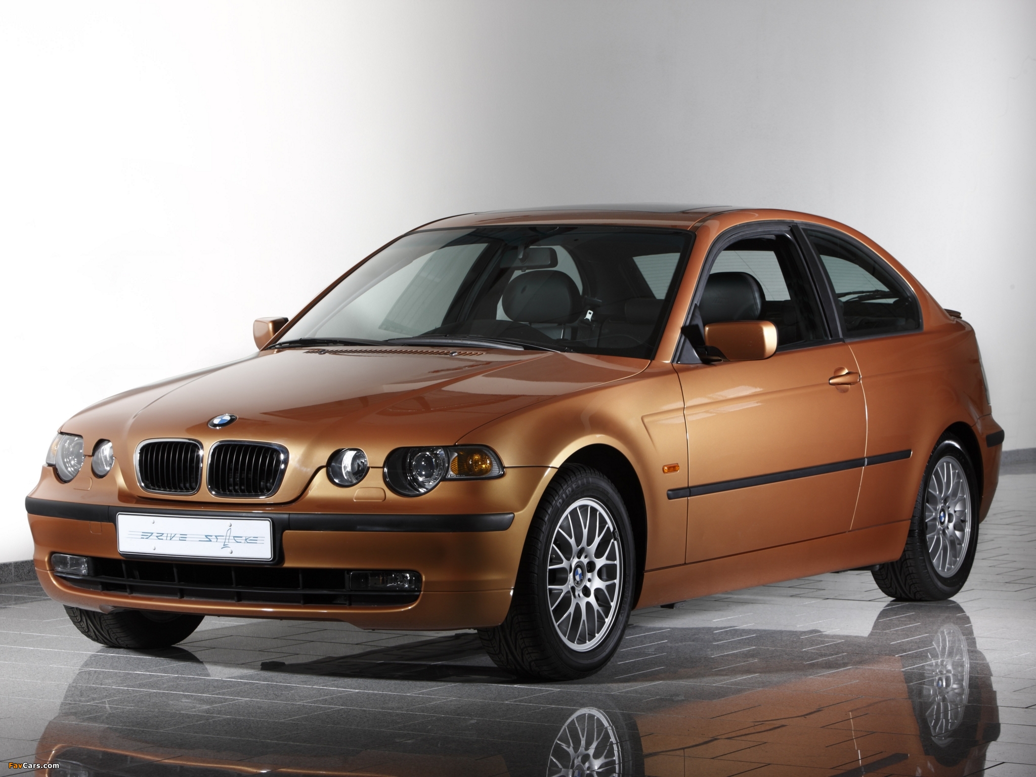 Images of BMW 3 Series Compact (E46) 2001–05 (2048 x 1536)